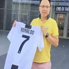 Ronaldo Juventus Football trøje begynder at sælge